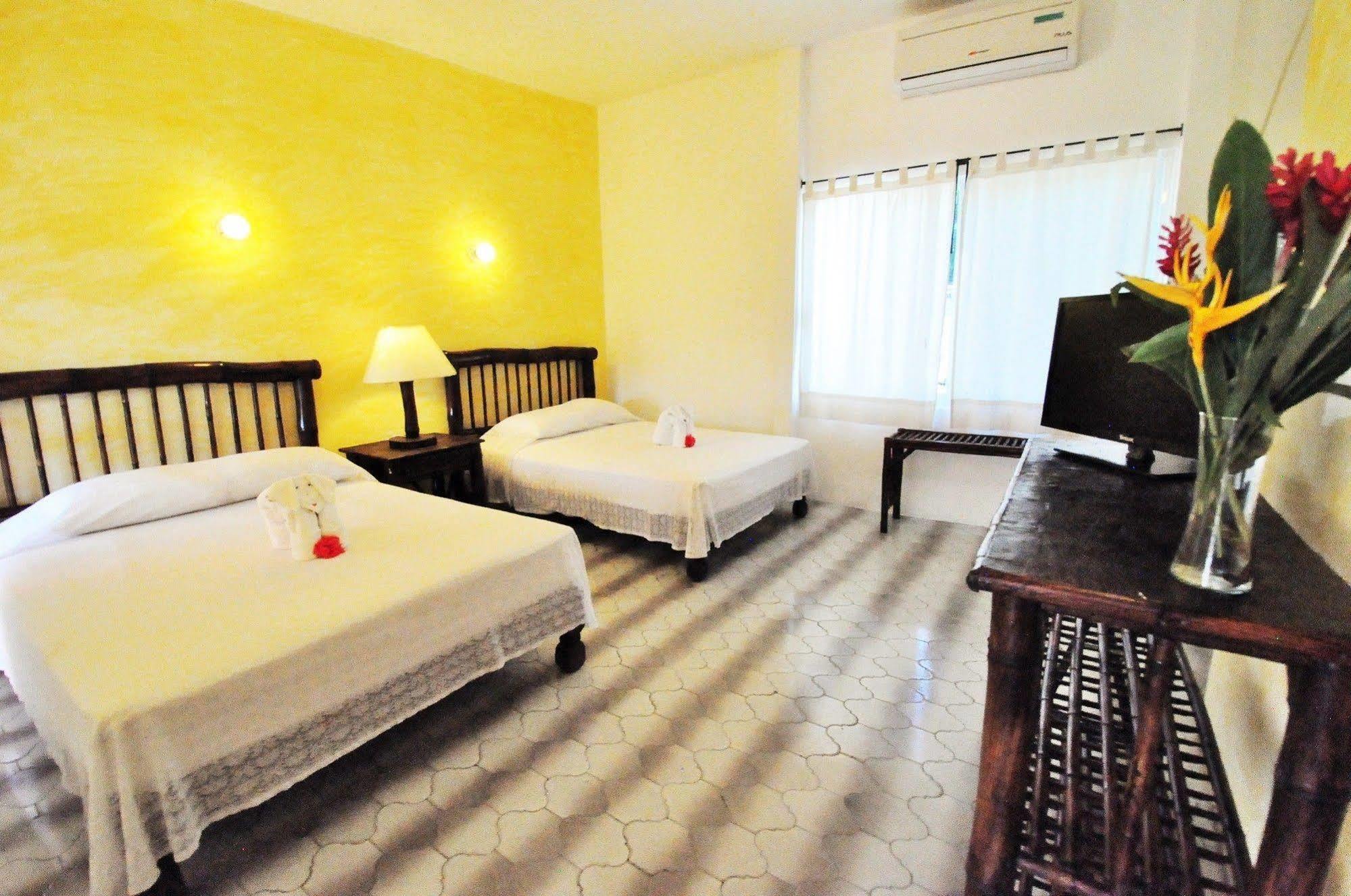 Hotel Zihua Caracol Zihuatanejo Buitenkant foto